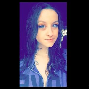 Meet your Posher, Charlene